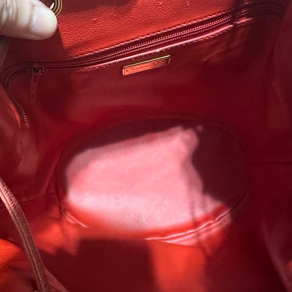 CHRISTIAN DIOR ❤️🌟VINTAGE RED LEATHER BUCKET BAG ⭐️ - Picture 10 of 12